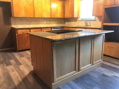 1915 Leslie St, Denton, TX 76205 - photo 5