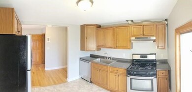 93 Glen St unit 4, Somerville, MA 02145 - photo 3