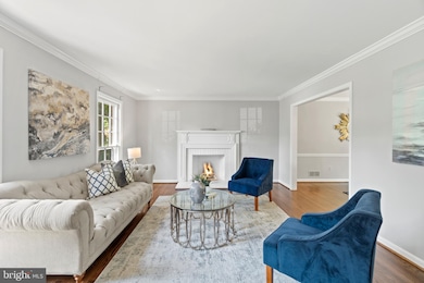 12813 Huntsman Way, Potomac, MD 20854 - photo 3