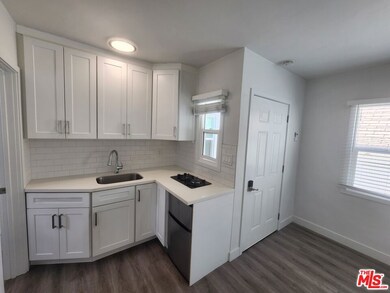 383 Harvey Dr unit A, Glendale, CA 91206 - photo 7