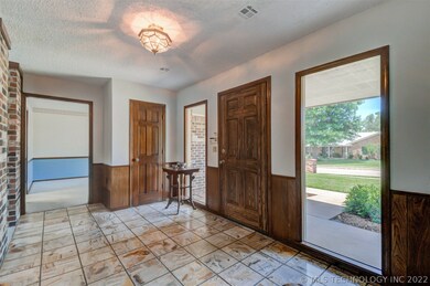 2633 Williamsburg St, Bartlesville, OK 74006 - photo 7