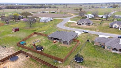 101 Walnut St, Paradise, TX 76073 - photo 4
