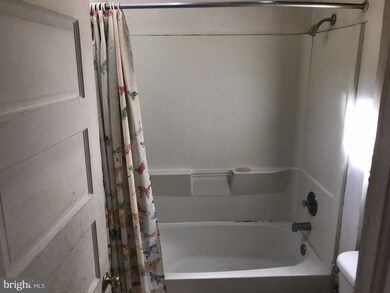 1512 E 28th St, Baltimore, MD 21218 - photo 7