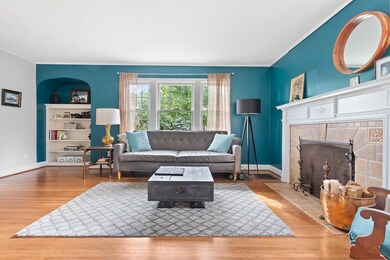 461 E North Broadway Street-10-SMALL