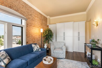 34-web-or-mls-17-w-10th-st-410