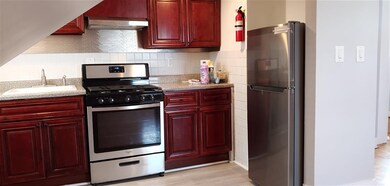 300 New York Ave unit 3, Union City, NJ 07087 - photo 2