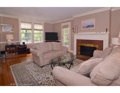 36 Payson St, Attleboro, MA 02703 - photo 3