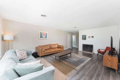 205 Meadowlark Ln, Columbus, OH 43214 - photo 6