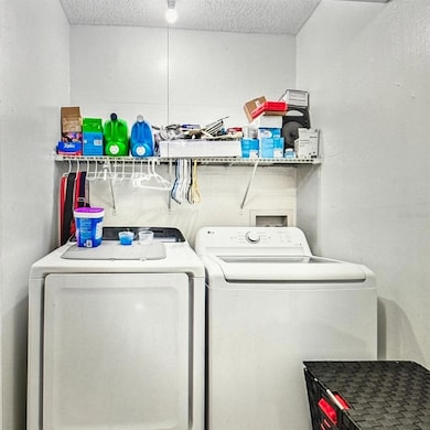 7611 La Mesita Ct unit 7611, Tampa, FL 33615 - photo 6