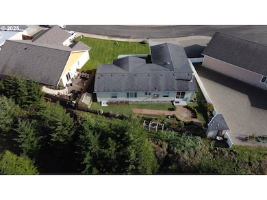 63408 Nathan Dr, Coos Bay, OR 97420 - photo 6