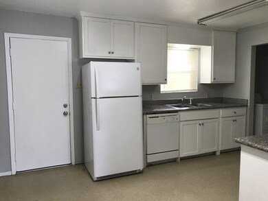 718 Willow St unit 1, Waller, TX 77484 - photo 4