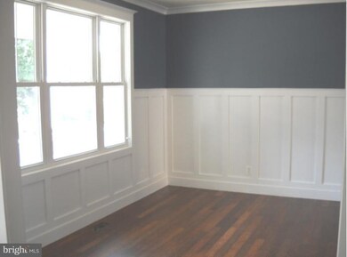 119 N Virginia Ave, Falls Church, VA 22046 - photo 2