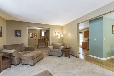 13 Capitol Cir, Rochester, NH 03867 - photo 4