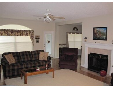 Den/Family/Great Room. 10  ceilings, Ceiling Fan, 