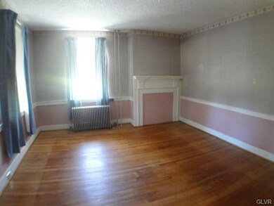 4255 Roosevelt St, Whitehall, PA 18052 - photo 4
