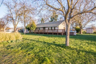 525 Judge Ln, Central Point, OR 97502 - photo 2