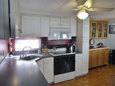 286 Newbury St unit 22, Peabody, MA 01960 - photo 6