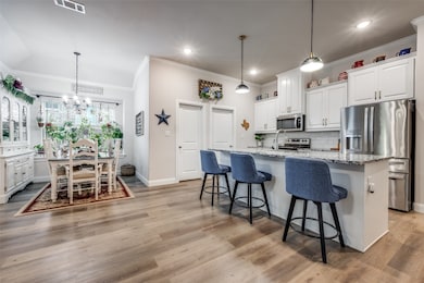 306 Osage Ct, Krum, TX 76249 - photo 5