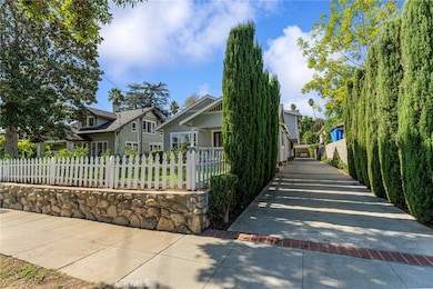 617 N Wilson Ave, Pasadena, CA 91106 - photo 6