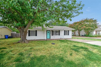 517 S Colorado St, Celina, TX 75009 - photo 4