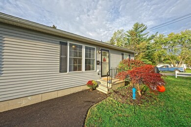 27 New Jersey Ave, Rensselaer, NY 12144 - photo 4