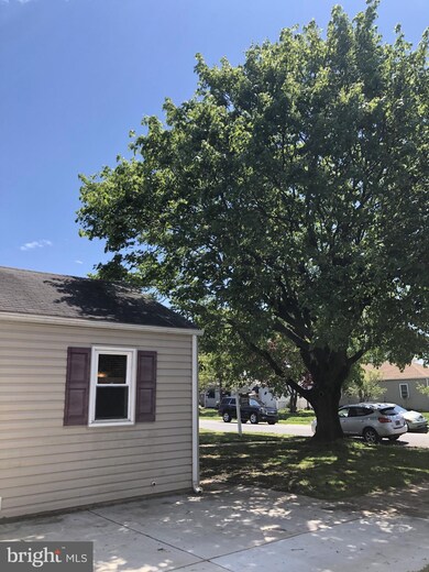 707 Woodsedge Rd, Wilmington, DE 19804 - photo 6