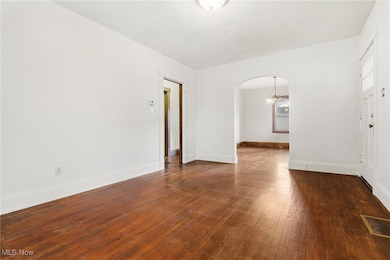 12 Bouquet Ave, Youngstown, OH 44509 - photo 5