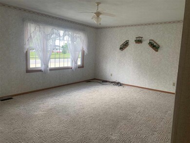 113 W 3rd St, Cannelburg, IN 47519 - photo 3