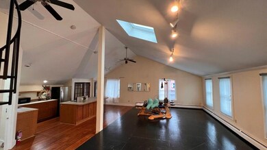 146 Broadway unit 1, Newport, RI 02840 - photo 2