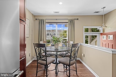 1567 Fallowfield Ct, Crofton, MD 21114 - photo 3