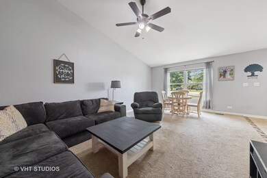 1247 Trinity Dr, Carol Stream, IL 60188 - photo 6