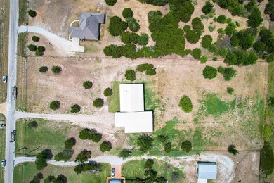 112 Cynthia Ann Parker Ln, Weatherford, TX 76087 - photo 2