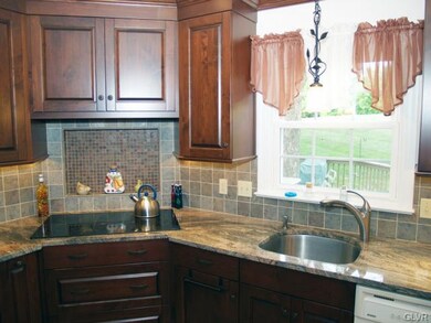 5325 Townsquare Dr, Macungie, PA 18062 - photo 7