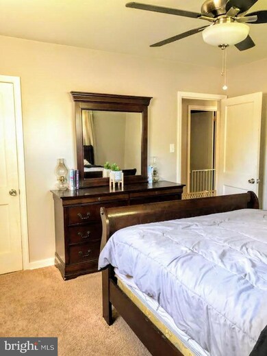 1107 E Willow Run Dr, Wilmington, DE 19805 - photo 4