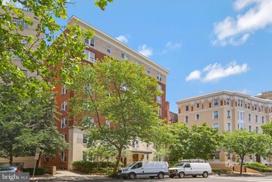 Schuyler Arms unit 509, Washington, DC 20009 - photo 2