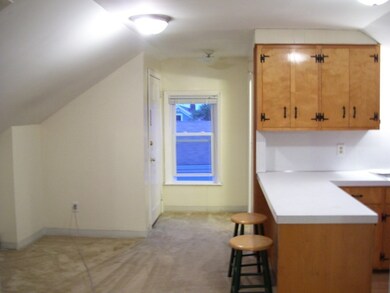 9 Amy St unit 3, Providence, RI 02906 - photo 6
