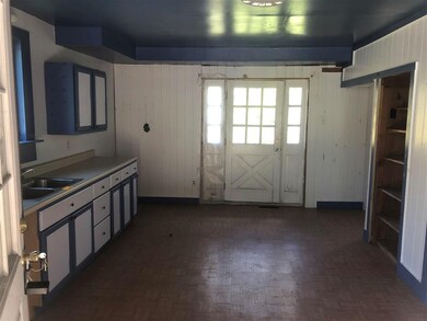 147 Tunnel St, Readsboro, VT 05350 - photo 5