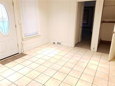 632 Saint John St unit 1, Allentown, PA 18103 - photo 2