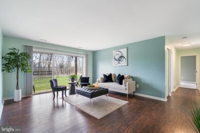 114 Timberlake Terrace unit 4, Stephens City, VA 22655 - photo 3