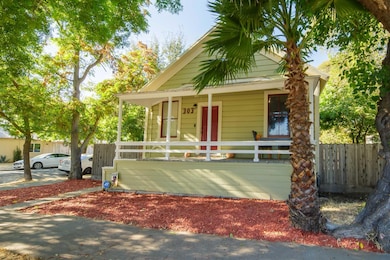 303 E Arcade St, Stockton, CA 95204 - photo 3
