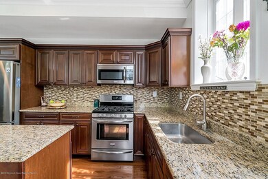 3 MacArthur 5 Kitchen