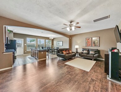 14615 Roaring Fork Ln, Houston, TX 77095 - photo 4