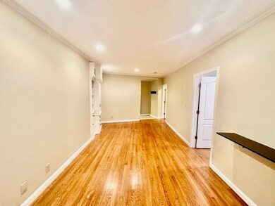 19 Wiget St unit 104, Boston, MA 02113 - photo 4