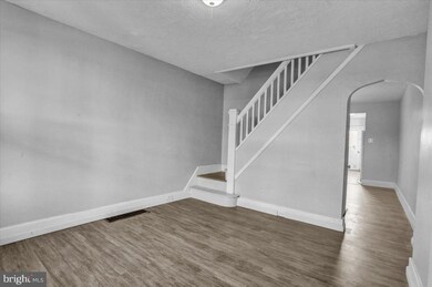 1140 Birch St, Reading, PA 19604 - photo 6