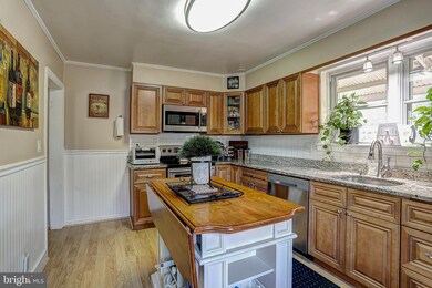 1105 Francis Ave, Halethorpe, MD 21227 - photo 3