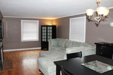Living/Dining Room