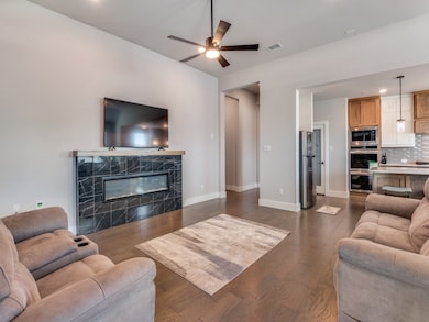 1855 Overcup Ct, Waxahachie, TX 75165 - photo 4