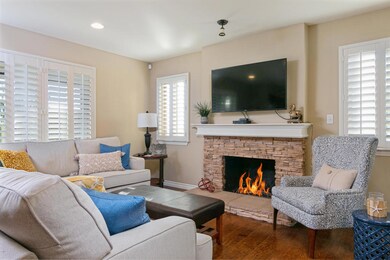 5501 Rainier St-print-012-016-Living Roo