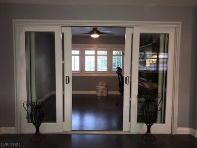 3671 N Rosecrest Cir, Las Vegas, NV 89121 - photo 6