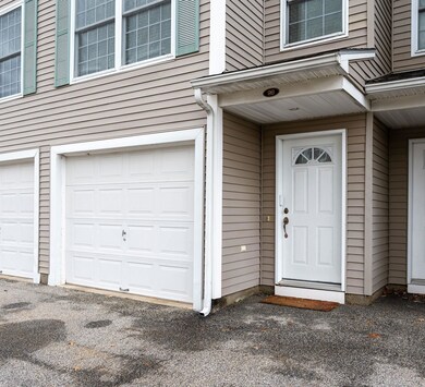 9 April Dr unit B, Litchfield, NH 03052 - photo 2